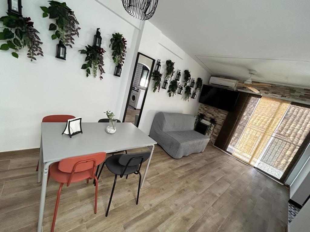 Apartamentos Palma Benidorm Quarto foto
